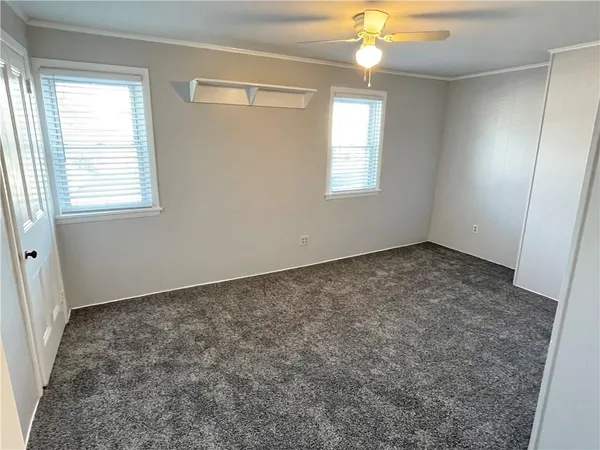 $1,250 | 900 Perry Highway, Pittsburgh, PA 15229