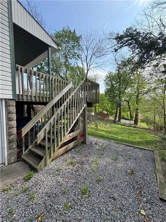 $1,250 | 900 Perry Highway, Pittsburgh, PA 15229