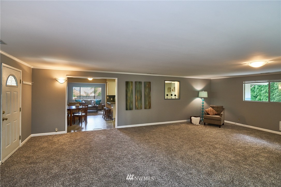 18405 Southeast 128th Street Renton, WA 98059 - Photo 5 of 24
