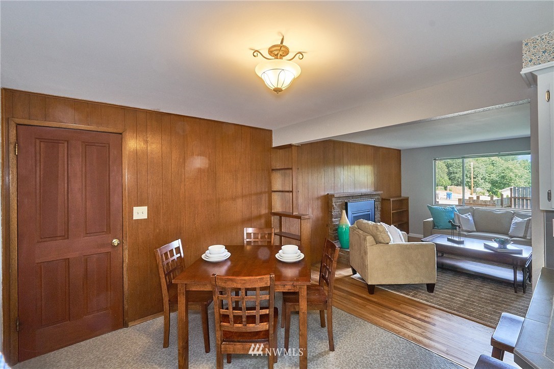 18405 Southeast 128th Street Renton, WA 98059 - Photo 7 of 24