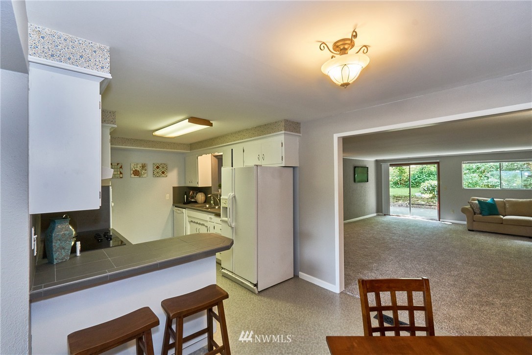 18405 Southeast 128th Street Renton, WA 98059 - Photo 8 of 24