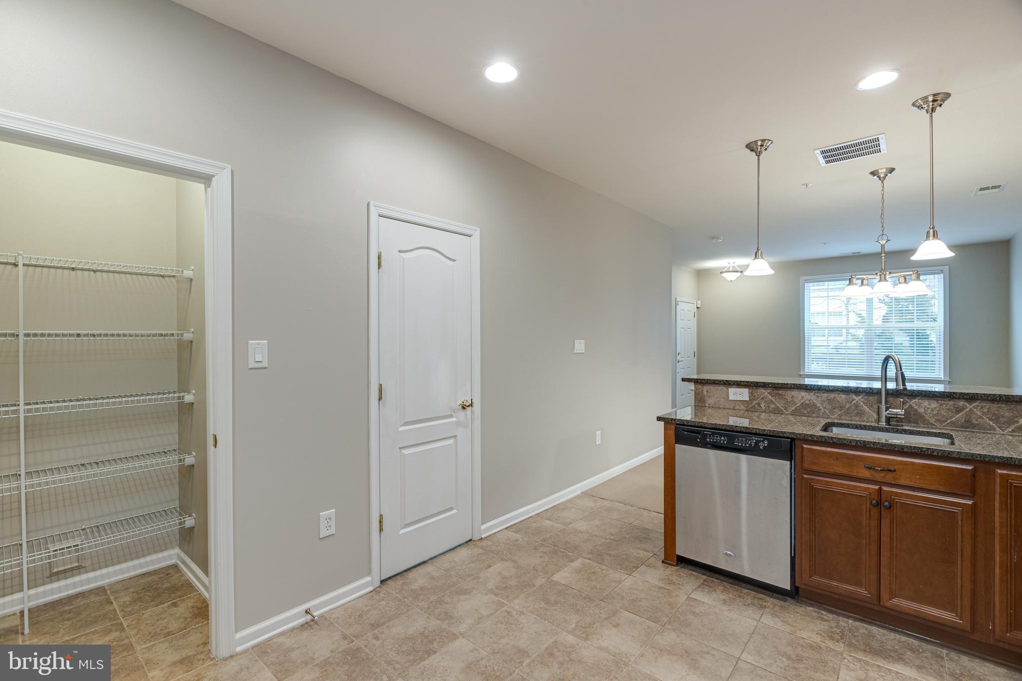 43666 McDowell Square Leesburg, VA 20176 - Photo 12 of 28