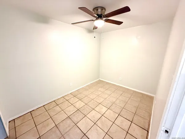 $1,250 | 509 Meadow Forge, Unit A, Converse, TX 78109