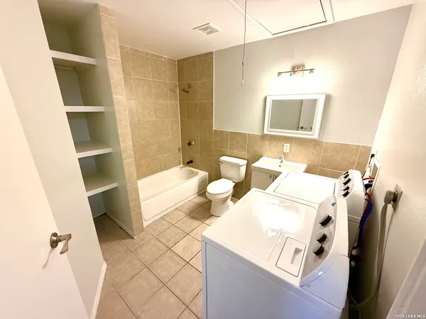 $1,250 | 509 Meadow Forge, Unit A, Converse, TX 78109