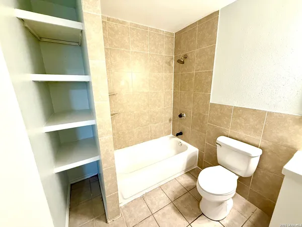 $1,250 | 509 Meadow Forge, Unit A, Converse, TX 78109