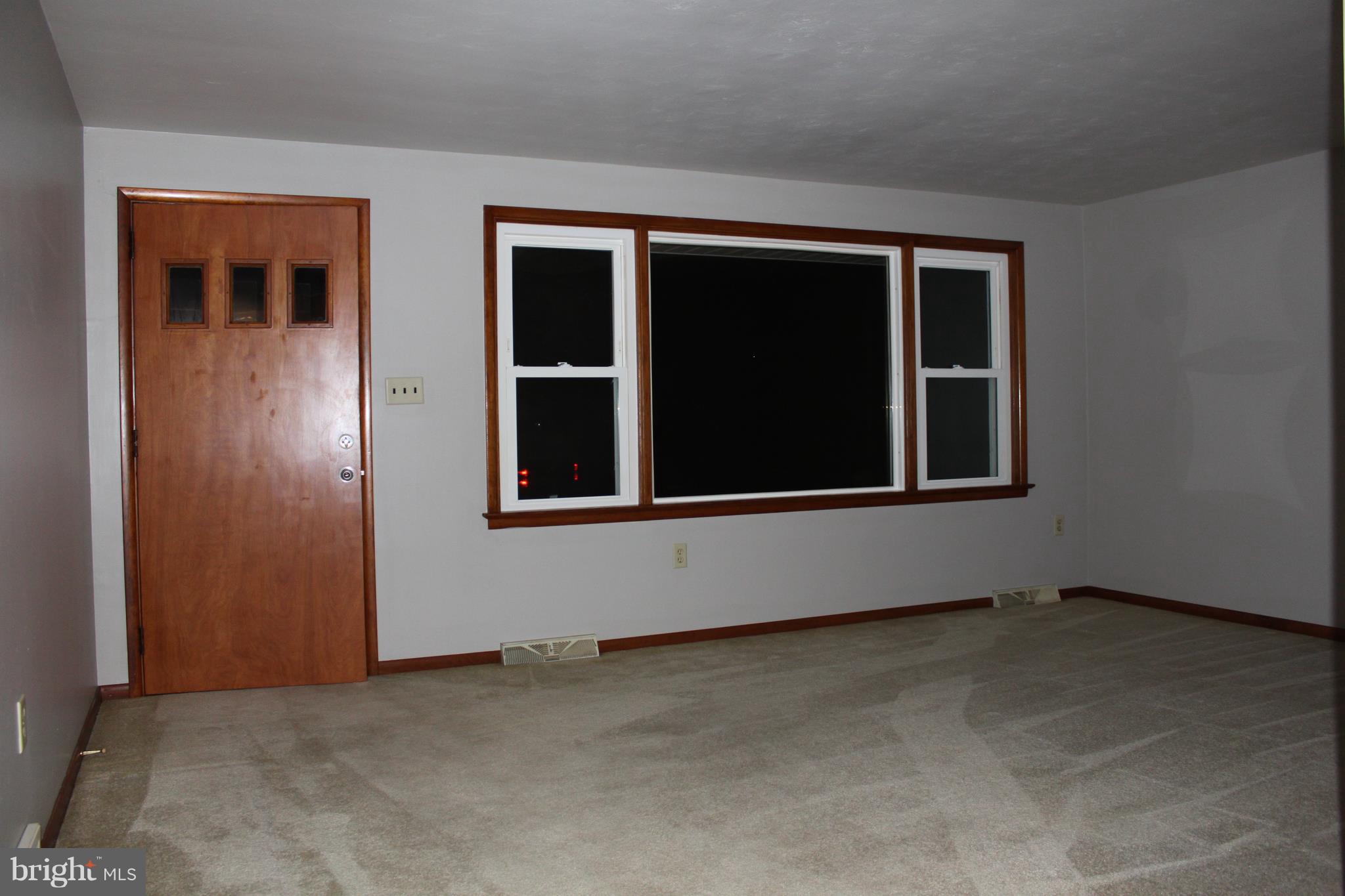 2560 Locust Road Dover, PA 17315 - Photo 8 of 23 Gallery Image 8