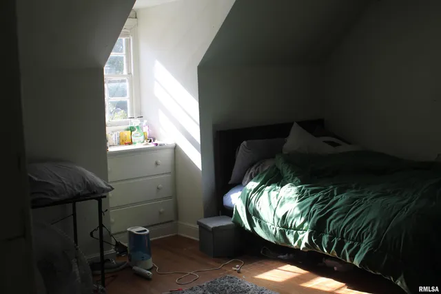 $80,000 | 502 West Freeman Street, Unit 1, Carbondale, IL 62901