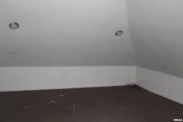 $80,000 | 502 West Freeman Street, Unit 1, Carbondale, IL 62901