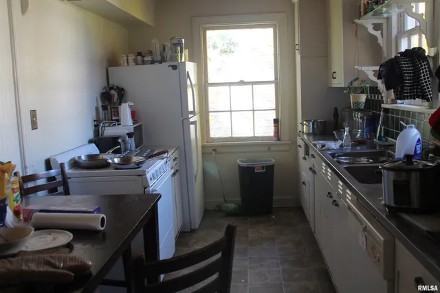 $80,000 | 502 West Freeman Street, Unit 1, Carbondale, IL 62901