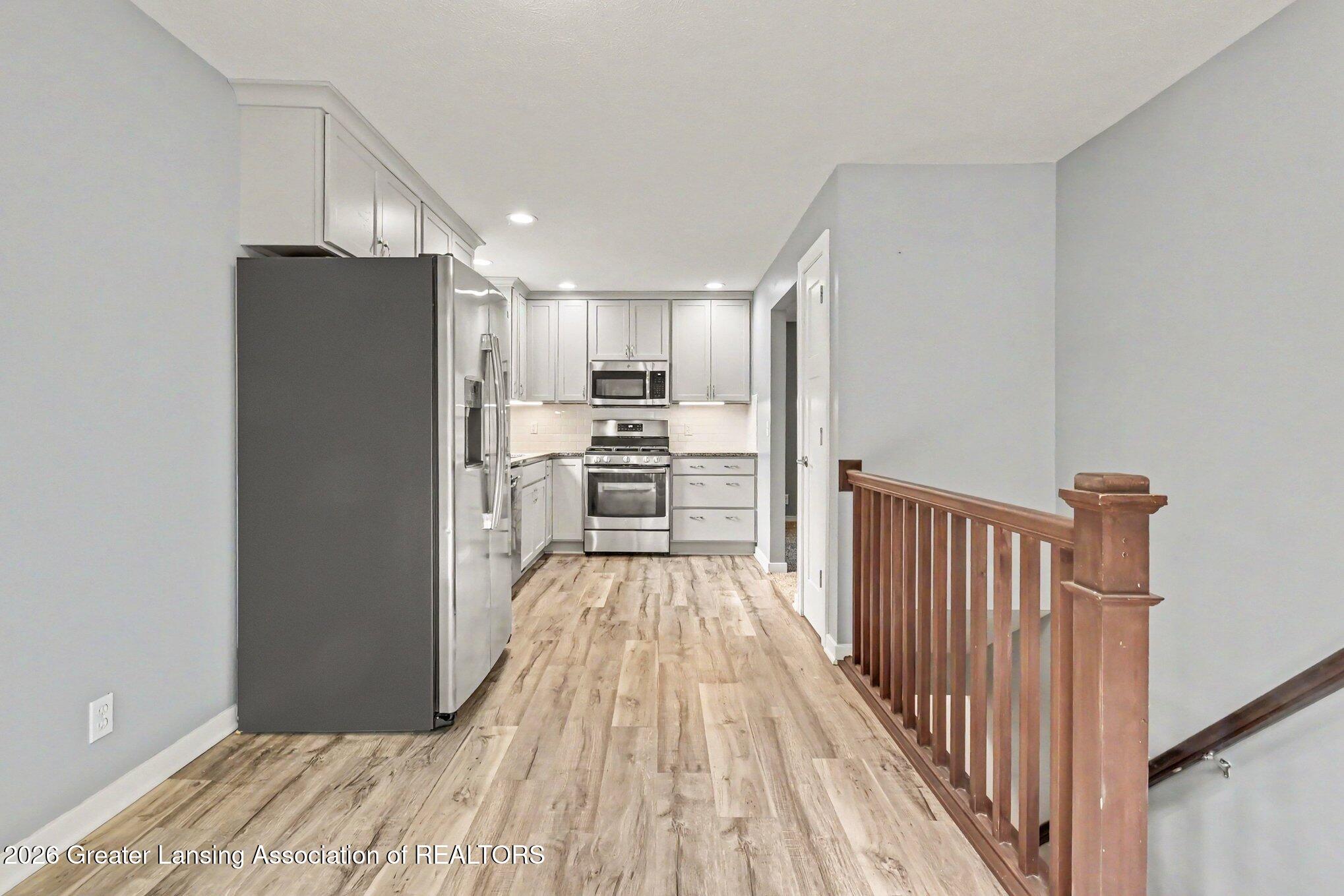 236 Dunham Street Sunfield, MI 48890 - Photo 11 of 34 007_file_6417