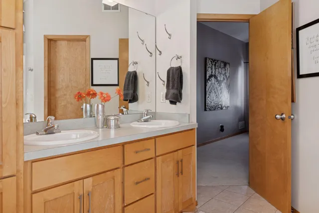 $585,000 | 227 Palomino Lane, Lino Lakes, MN 55014