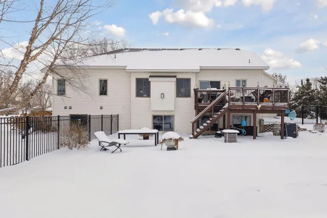 $585,000 | 227 Palomino Lane, Lino Lakes, MN 55014