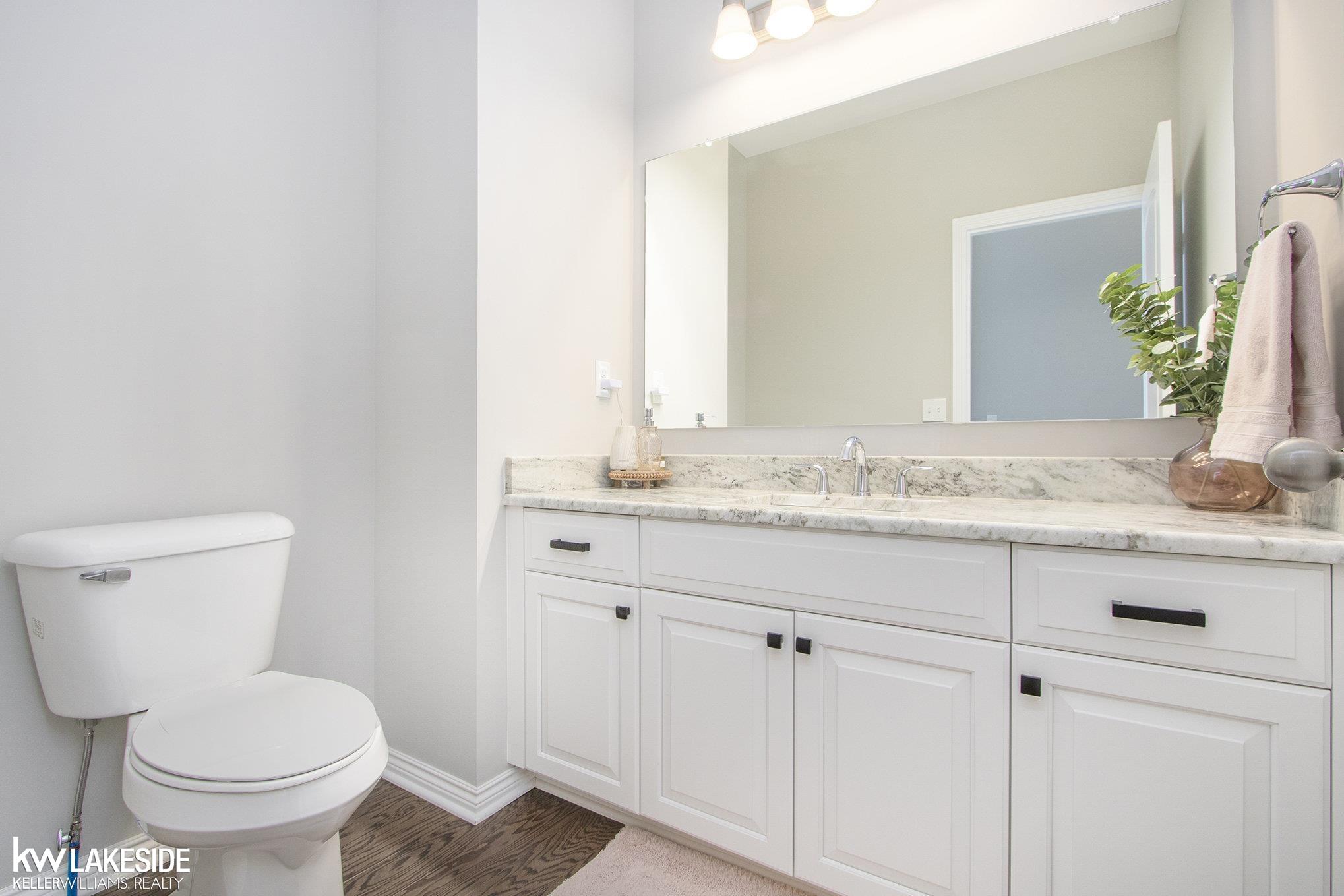 49840 Split Rock Road Macomb, MI 48044 - Photo 17 of 25 50116884-16.JPG