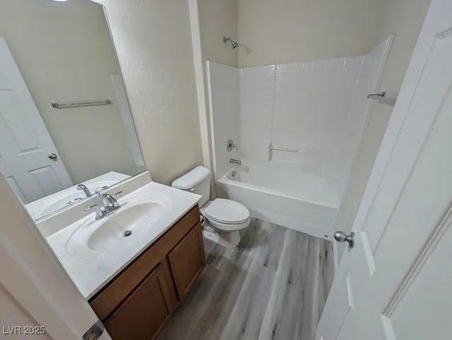 $2,450 | 152 Walkinshaw Avenue, Las Vegas, NV 89148