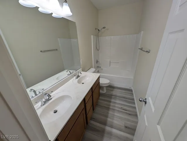 $2,450 | 152 Walkinshaw Avenue, Las Vegas, NV 89148