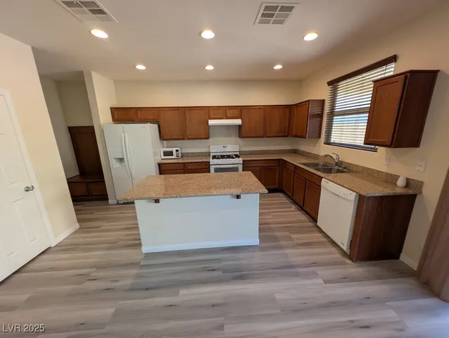 $2,450 | 152 Walkinshaw Avenue, Las Vegas, NV 89148