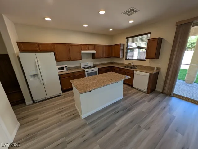 $2,450 | 152 Walkinshaw Avenue, Las Vegas, NV 89148