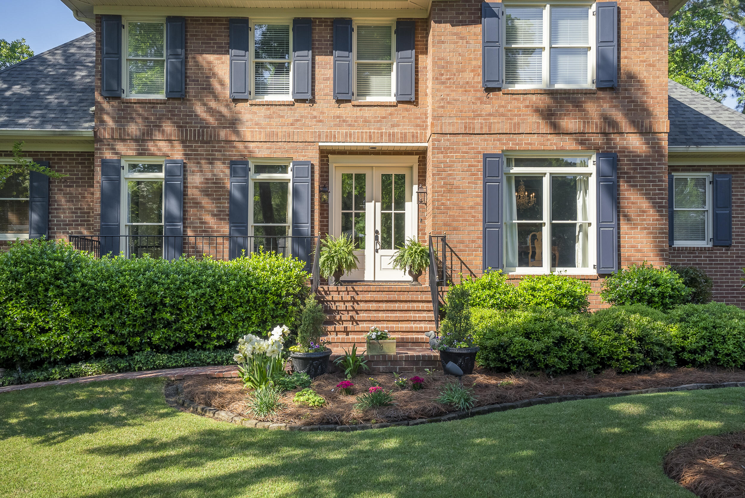 300 Live Oak Road Aiken, SC 29803 - Photo 1 of 65 ©MeghannPadgett_300LiveOak-4