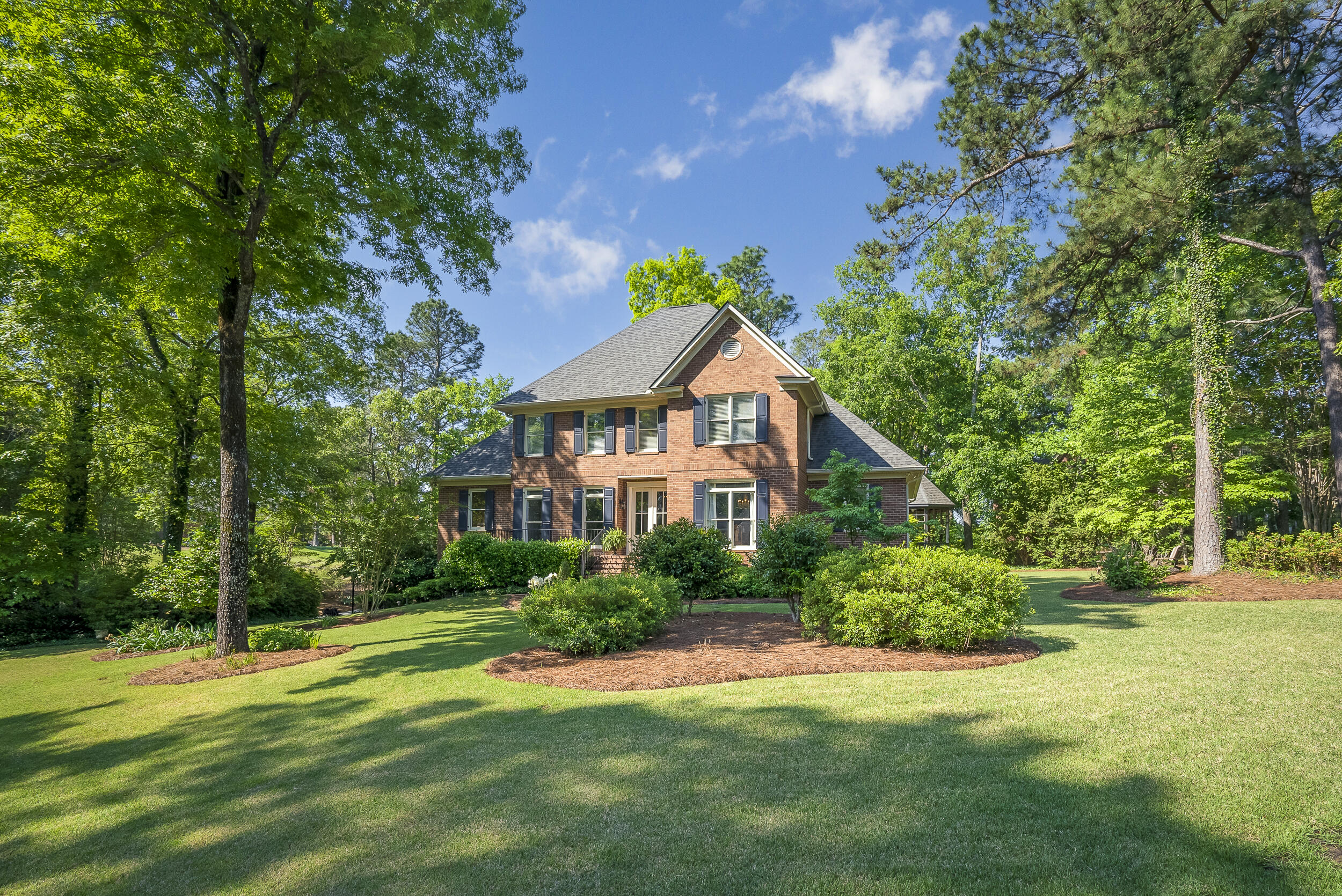 300 Live Oak Road Aiken, SC 29803 - Photo 3 of 65 ©MeghannPadgett_300LiveOak-3