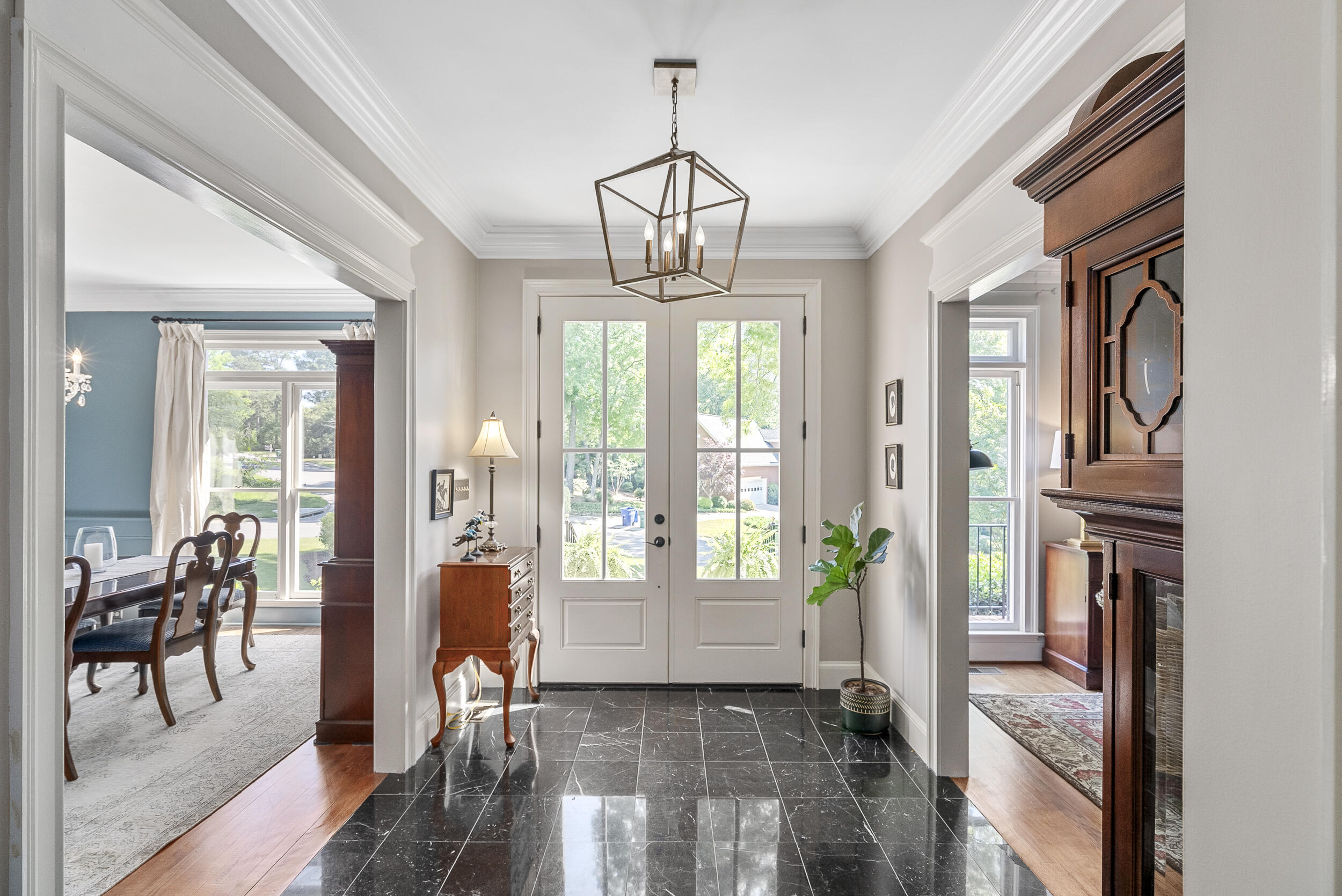 300 Live Oak Road Aiken, SC 29803 - Photo 6 of 65 ©MeghannPadgett_300LiveOak-10