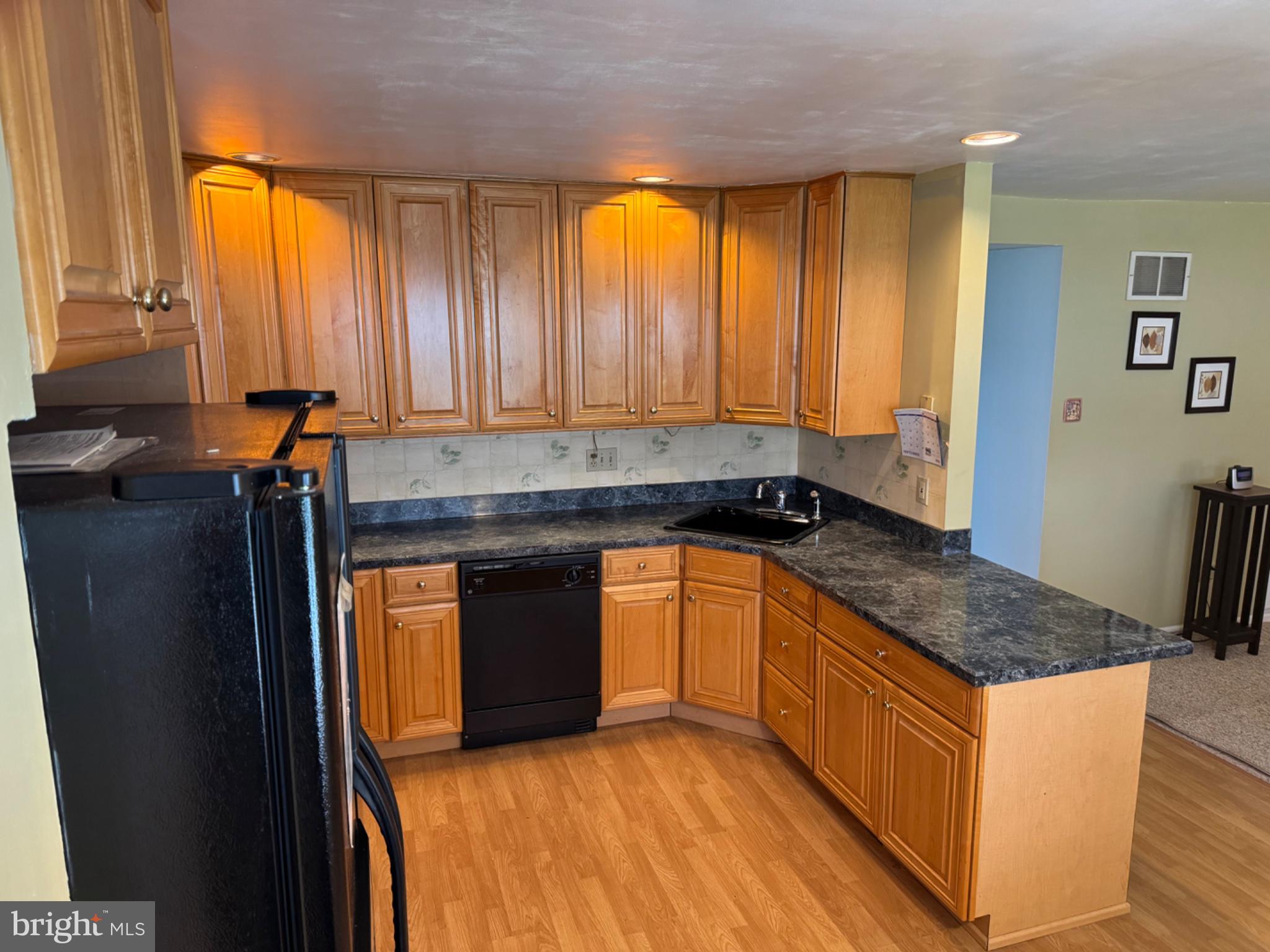 3805 Andrea Road Philadelphia, PA 19154 - Photo 11 of 30 Gallery Image 11
