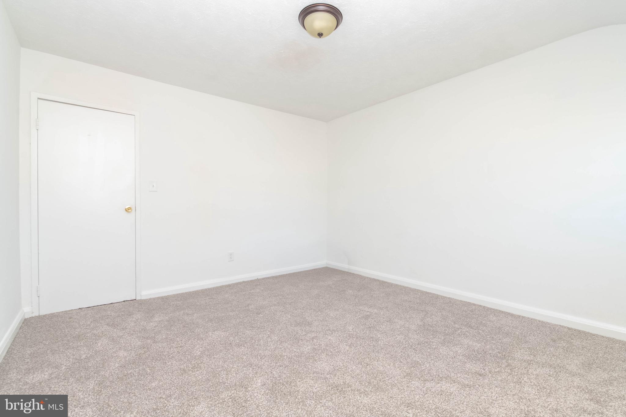 8016 Wallace Road Dundalk, MD 21222 - Photo 20 of 32 Gallery Image 20