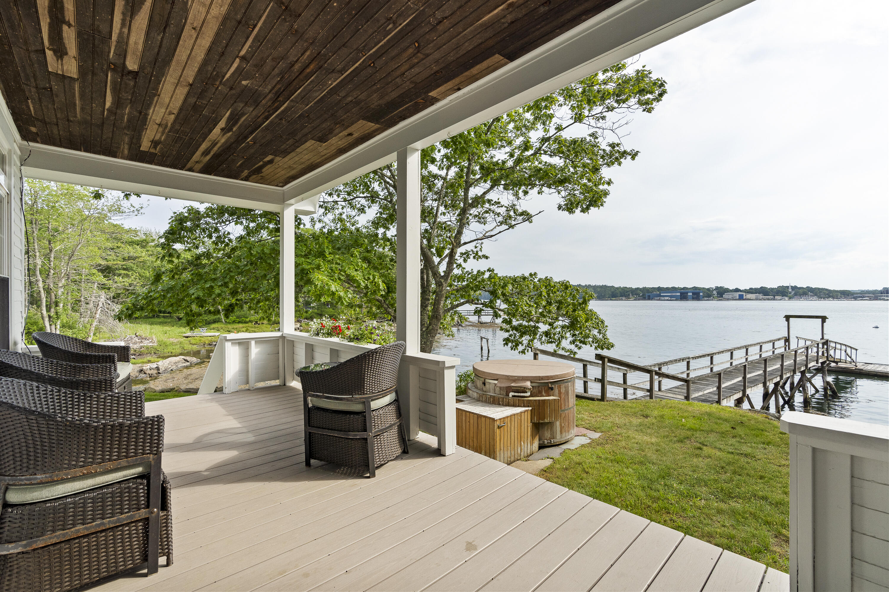 28-31 Will Alley Road South Bristol, ME 04568 - Photo 22 of 67 Nice covered porch