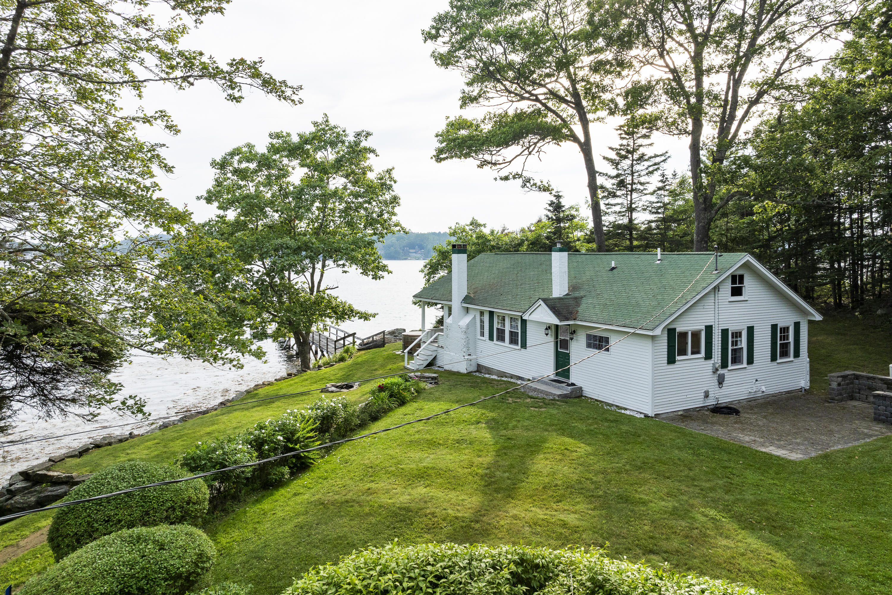 28-31 Will Alley Road South Bristol, ME 04568 - Photo 3 of 67 Nice side lawn