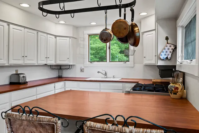 $1,149,900 | 28-31 Will Alley Road, South Bristol, ME 04568