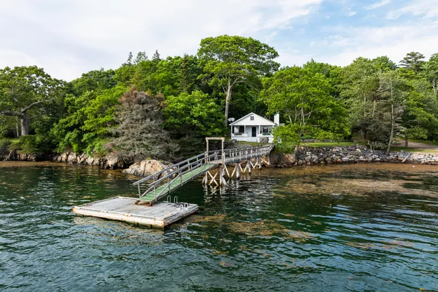 $1,149,900 | 28-31 Will Alley Road, South Bristol, ME 04568