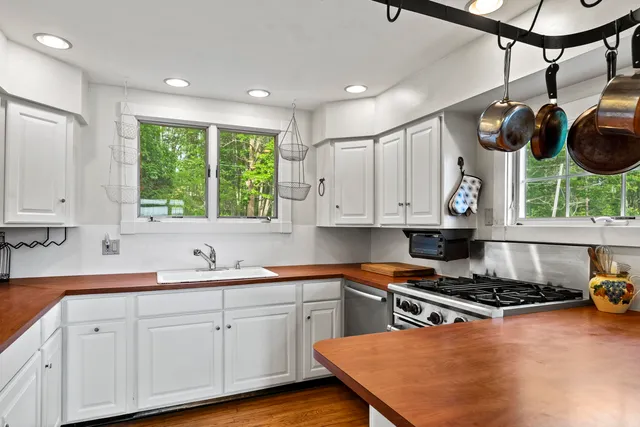 $1,149,900 | 28-31 Will Alley Road, South Bristol, ME 04568