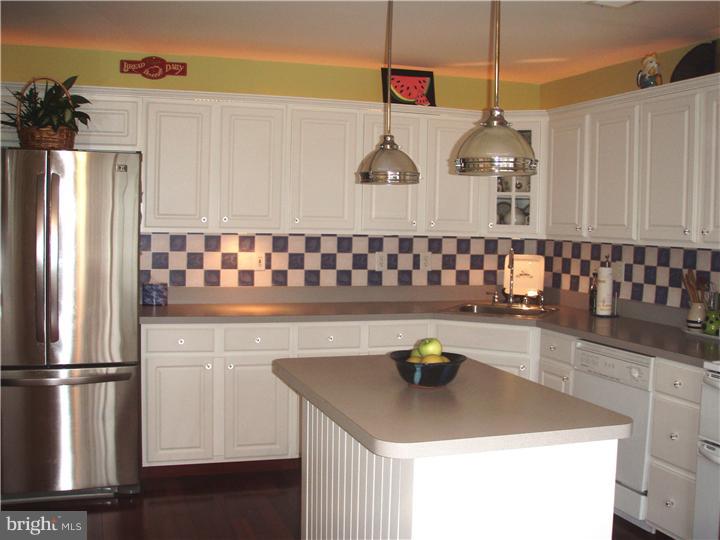 205 Colt Street Pennington, NJ 08534 - Photo 4 of 15 Kitchen