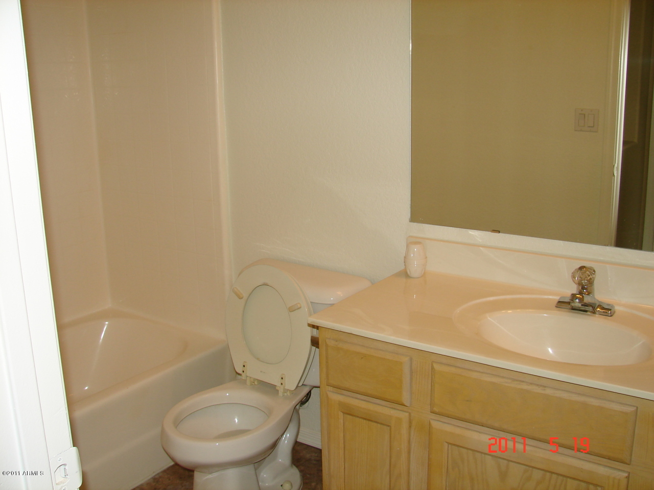 5808 East Brown Road, Unit 63 Mesa, AZ 85205 - Photo 13 of 14 Main Bath