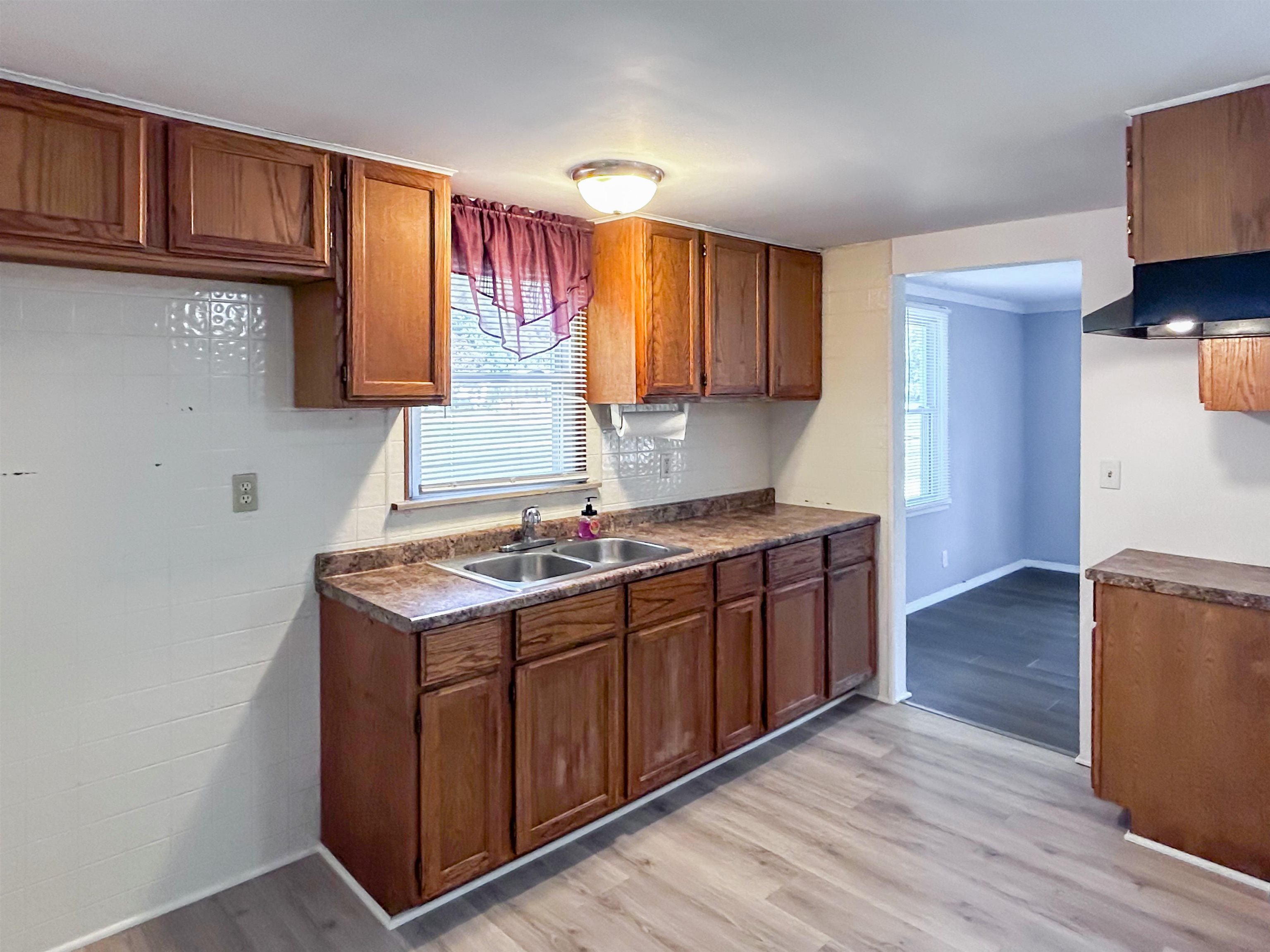 4140 Risedorph Street Burton, MI 48509 - Photo 2 of 15 50182815-2b5994b6-0eee-47a5-9027-3926e12a2709.JPG