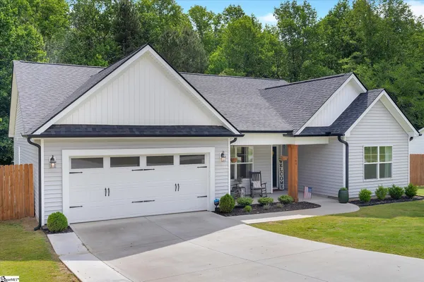 $380,000 | 164 Rock Moss Drive, Williamston, SC 29697