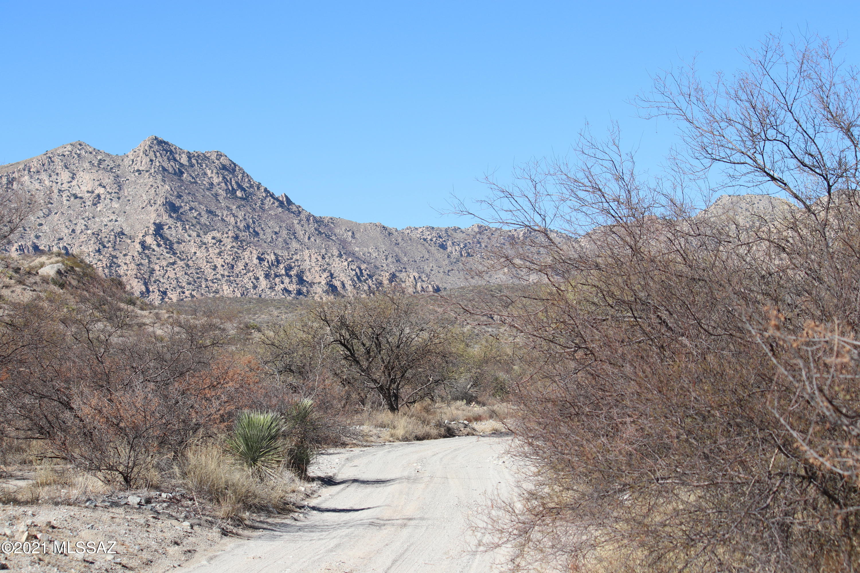 West Simons Way Benson, AZ 85602 - Photo 2 of 12