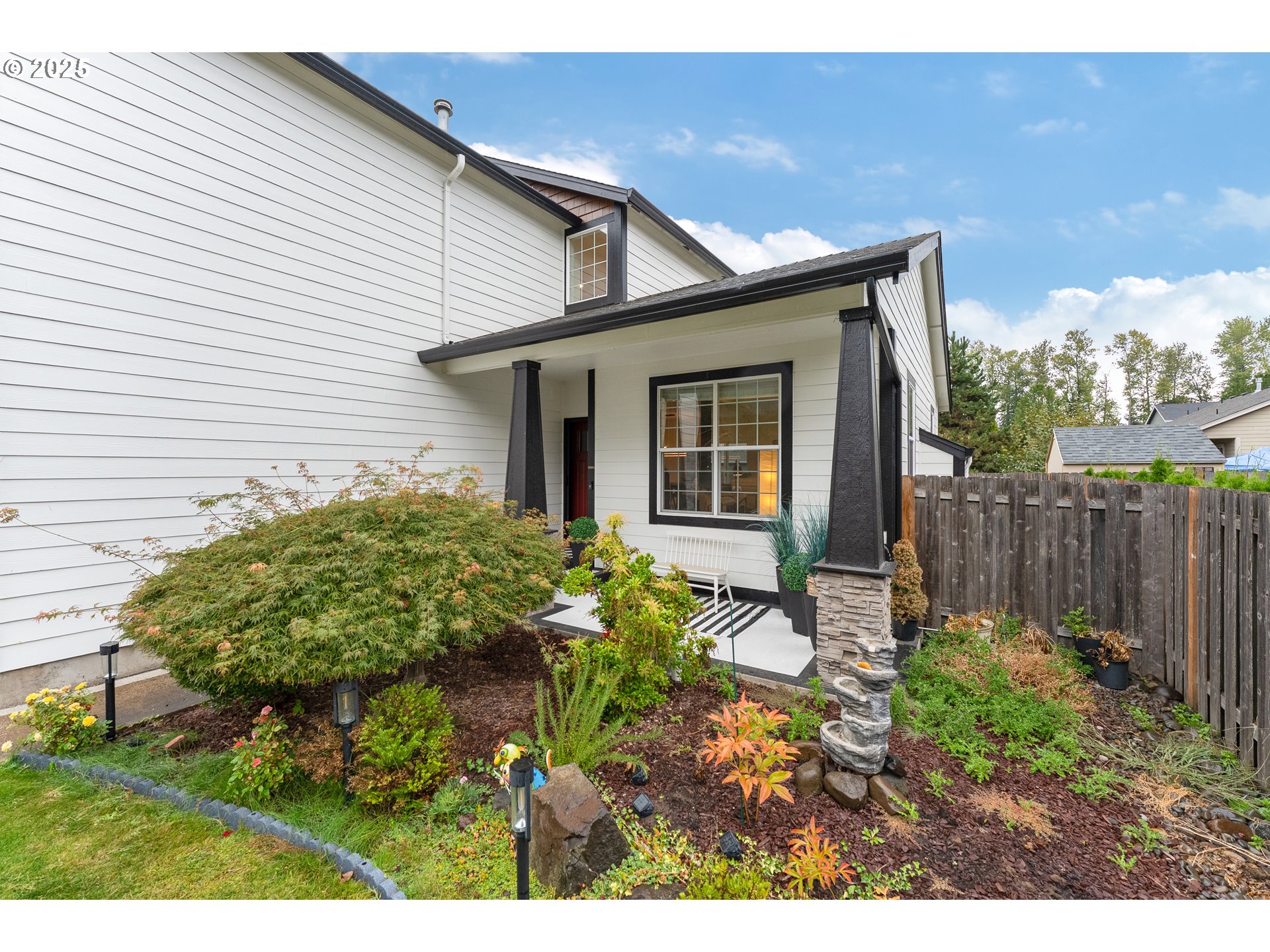 2264 Equestrian Loop South Salem, OR 97302 - Photo 2 of 34 a backyard of a house with lots of green space