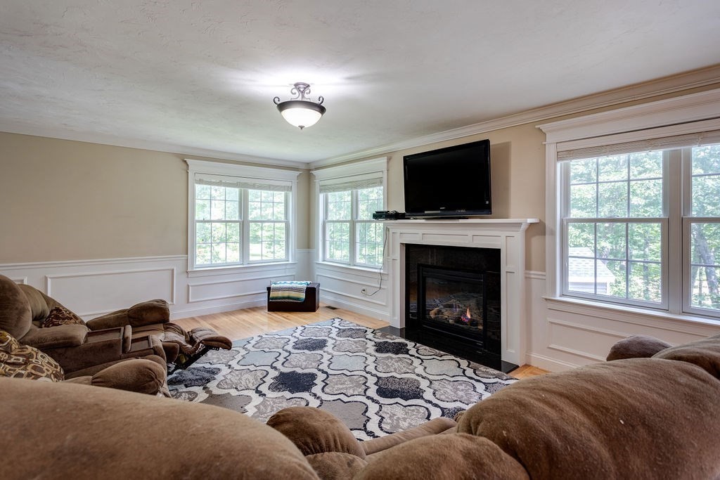 135 Rebecca Road Northbridge, MA 01588 - Photo 13 of 39 Gallery Image 13