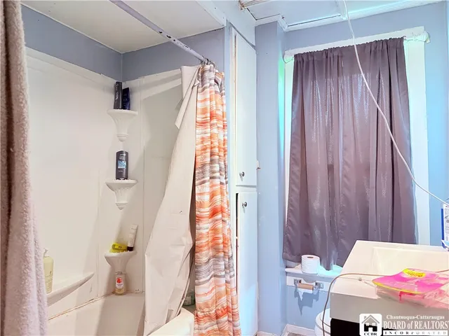 $84,900 | 447 Hoyt Street, Dunkirk, NY 14048