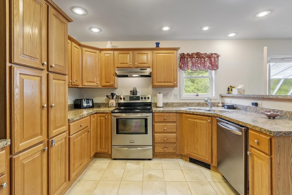 240 Farley Road Wendell, MA 01379 - Photo 6 of 42