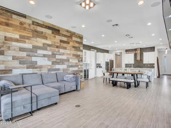 $3,600 | 29523 North 23rd Drive, Phoenix, AZ 85085