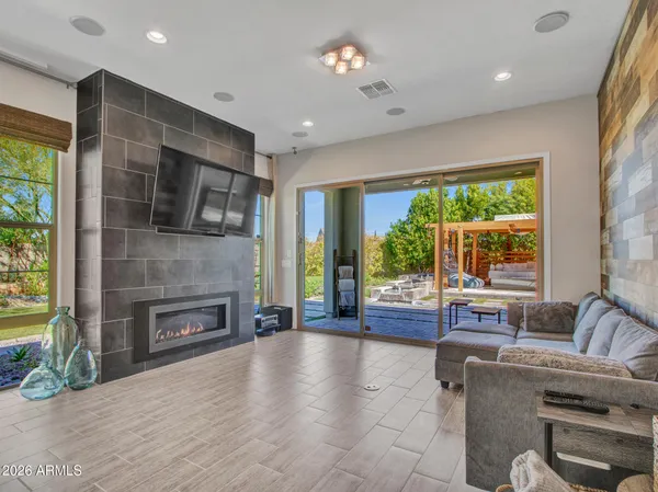 $3,600 | 29523 North 23rd Drive, Phoenix, AZ 85085