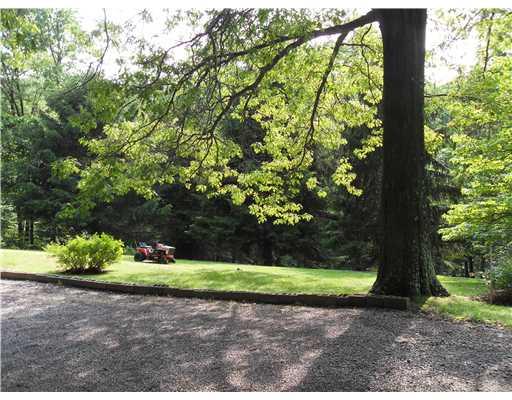 111 Fairfield Road Tarentum, PA 15084 - Photo 16 of 18 Yard/Garden.