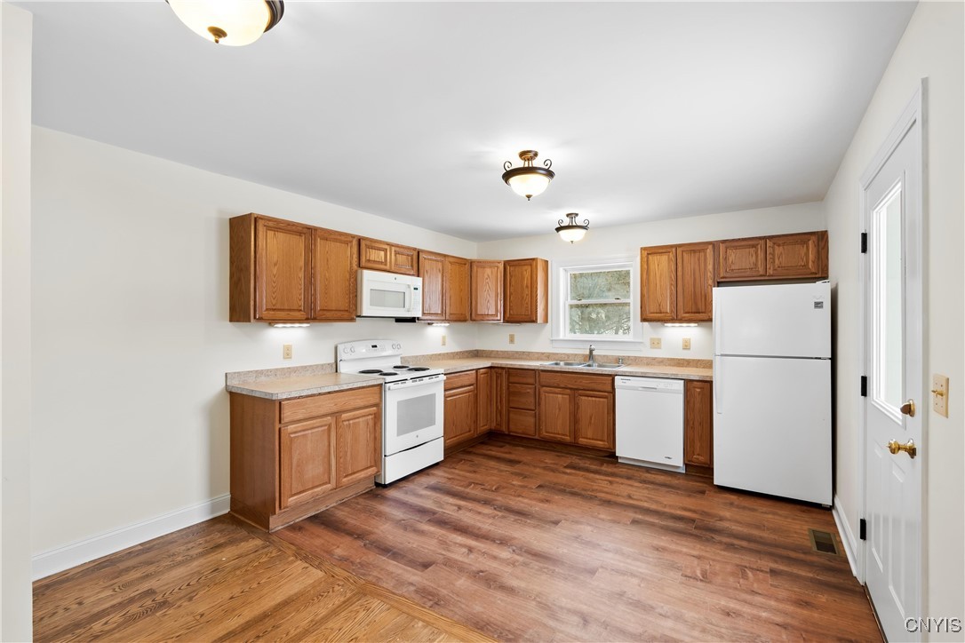 71 West Main Street Eaton, NY 13408 - Photo 9 of 22 Kitchen