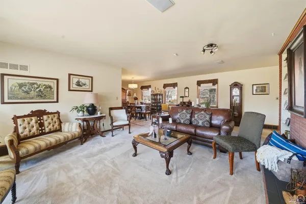 $335,000 | 307 Southwest Woodbury Lane, Topeka, KS 66606