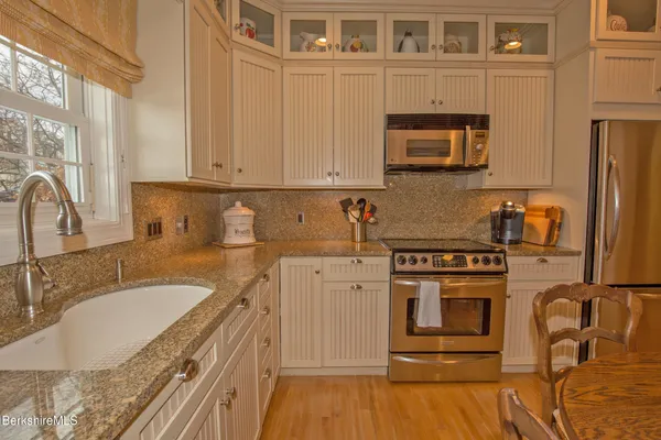 $1,490,000 | 9 October Hill Drive, Lenox, MA 01240