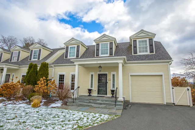 $1,585,000 | 9 October Hill Drive, Lenox, MA 01240