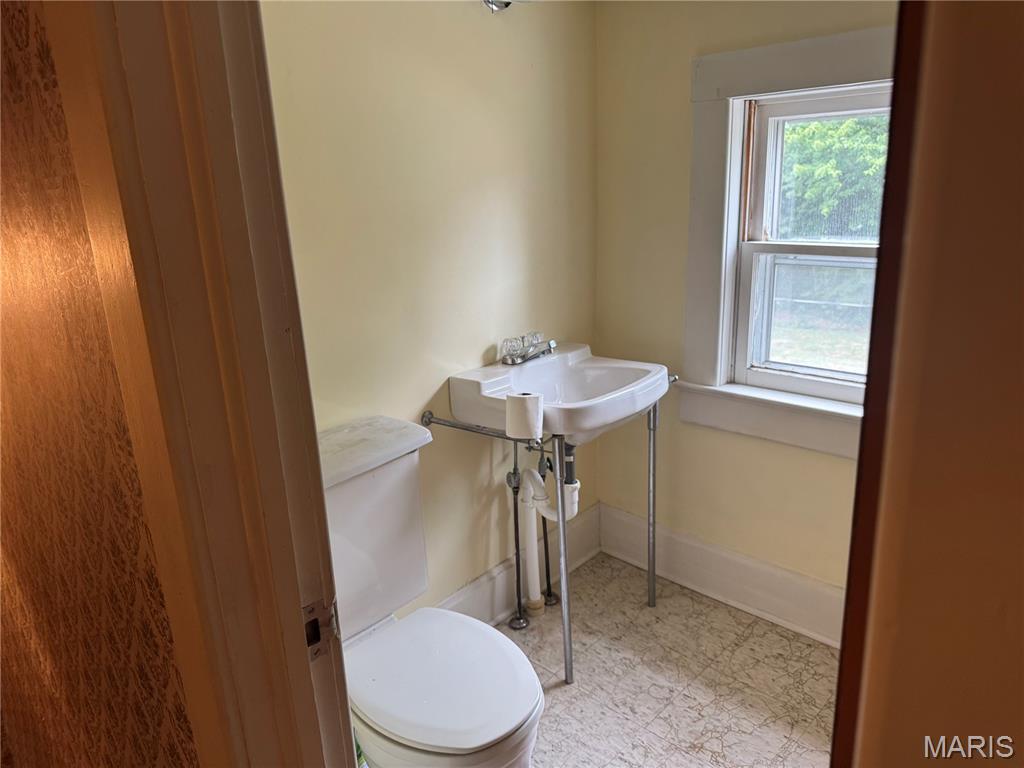 232 North Main Street Witt, IL 62094 - Photo 20 of 34