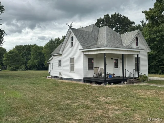 $70,000 | 232 North Main Street, Witt, IL 62094