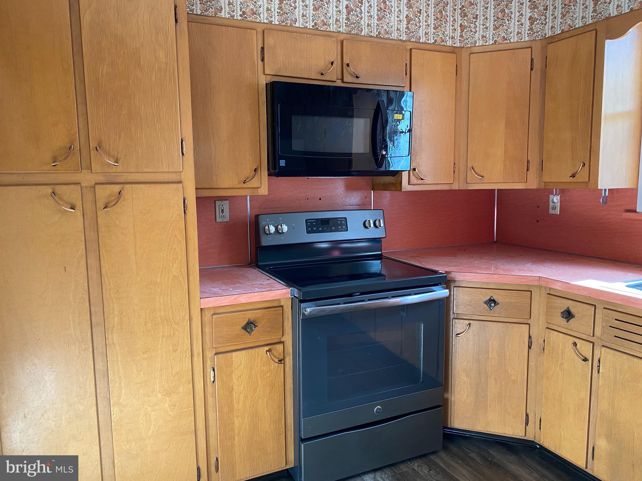 1422 Ridge Valley Road Sellersville, PA 18960 - Photo 6 of 18